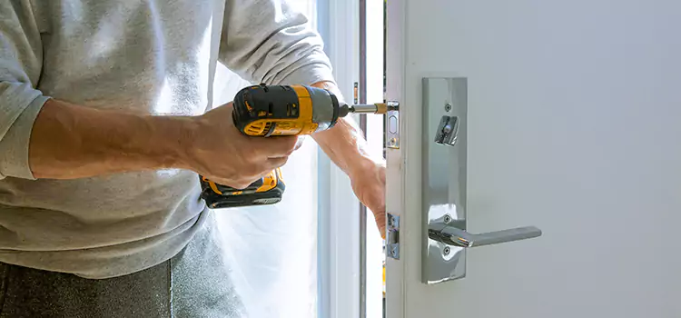 Door Knob Lock Repair Linton Hall