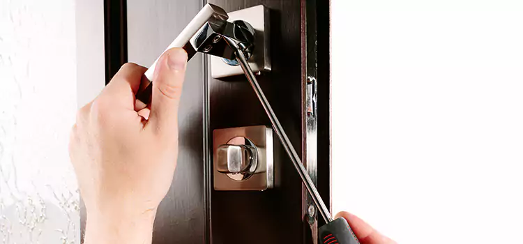 Door Lock Replacement Service Linton Hall